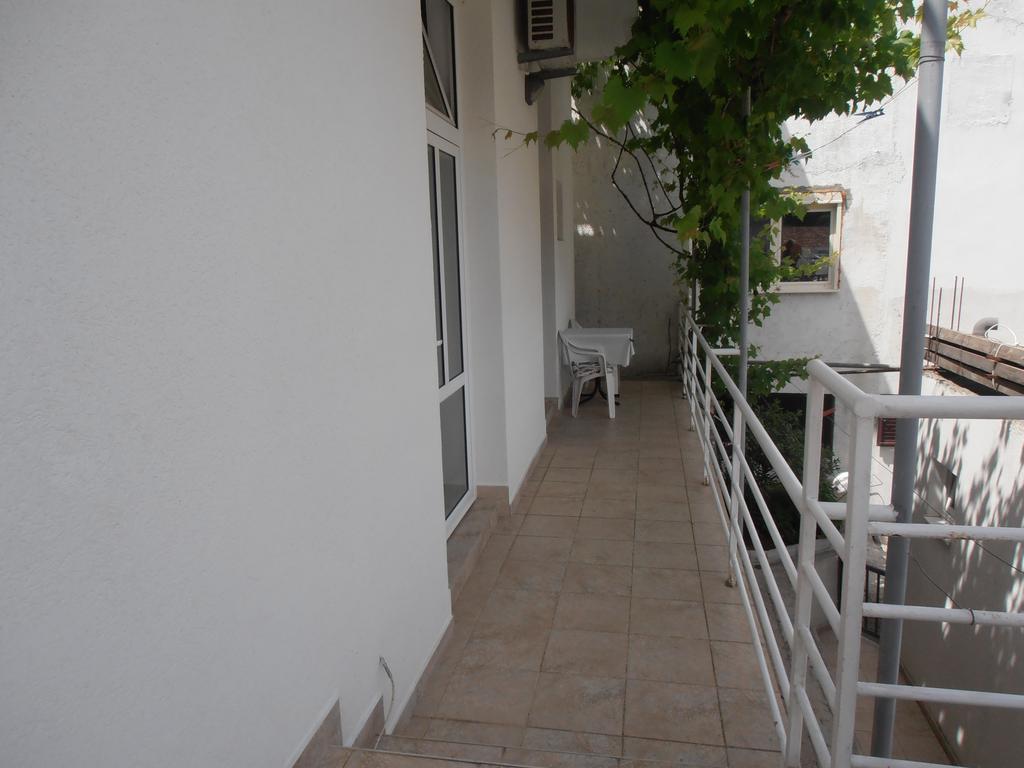 Apartmani Zeljko Vujovic Budva Zewnętrze zdjęcie